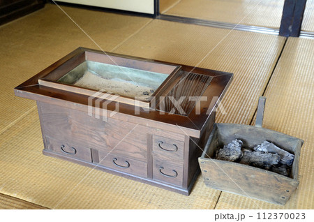 火鉢 112370023