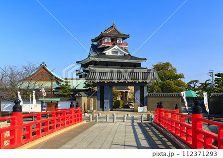 【愛知県】五条川の大手橋と清州城 【愛知県】五条川の大手橋と清州城 112371293