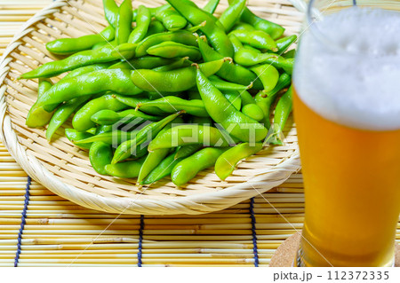 枝豆とビール 112372335
