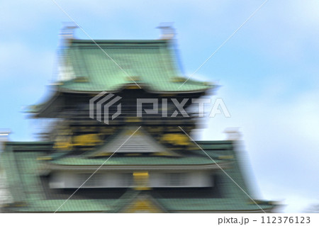 南海トラフ巨大地震発生イメージ　（ 大阪城公園天守閣 ） 112376123