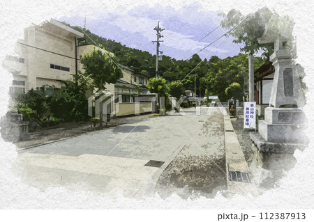 水彩画風 松代 象山神社前の参道 長野県長野市 水彩画風 松代 象山神社前の参道 長野県長野市 112387913