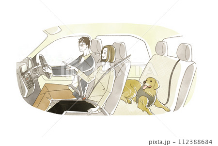 ドライブをしている男女と犬 112388684