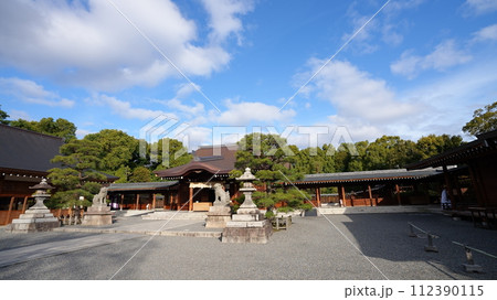 城南宮に参拝する 城南宮に参拝する 112390115