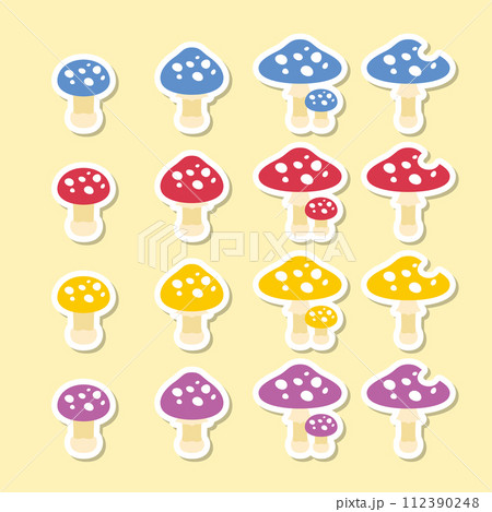 成長するキノコのイラスト 4色セット ラベル 成長するキノコのイラスト 4色セット ラベル 112390248