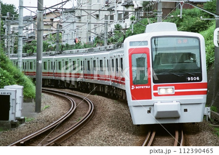 相鉄本線を行く相鉄9000系（旧カラー） 112390465