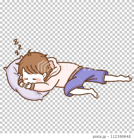 お昼寝をする男の子 112390648