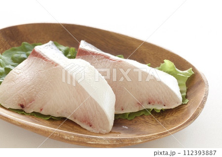 ブリの切身 112393887