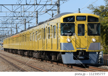 西武新2000系　西武新宿線 112395777