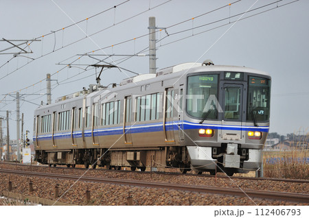 北陸本線　美川ー加賀笠間　JR西日本　521系（金沢） 112406793