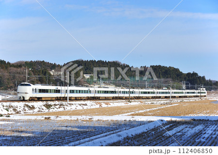 北陸本線 大聖寺ー牛ノ谷 JR西日本 683系4000番台 T42編成(金沢) サンダーバード 北陸本線 大聖寺ー牛ノ谷 JR西日本 683系4000番台 T42編成(金沢) サンダーバード 112406850
