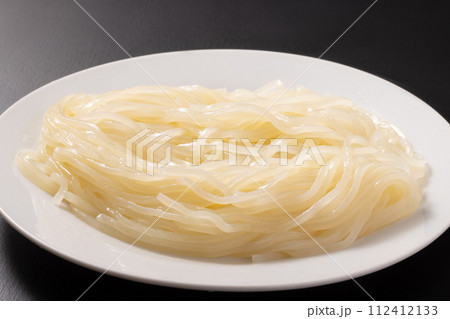 茹でた冷麺 (盛岡冷麺) 茹でた冷麺 (盛岡冷麺) 112412133