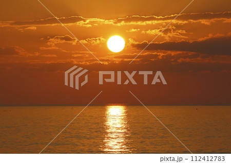 五色浜から見た夕日が浦の夕陽 五色浜から見た夕日が浦の夕陽 112412783