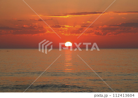 五色浜から見た夕日が浦の夕陽 五色浜から見た夕日が浦の夕陽 112413604