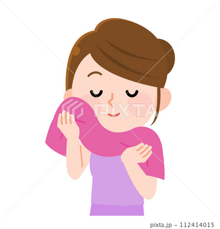 顔をタオルでやさしく拭く女の子　イラスト 112414015
