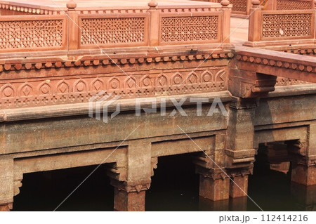 インド アーグラ近郊 ファテープル・シークリー 宮廷地区の風景 インド アーグラ近郊 ファテープル・シークリー 宮廷地区の風景 112414216