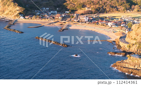 伊豆半島 小土肥海水浴場 1月の夕日 伊豆半島 小土肥海水浴場 1月の夕日 112414361