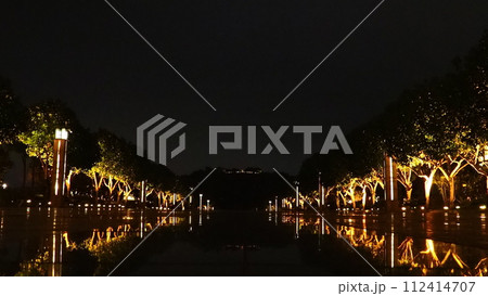 大都会!深セン博物館市民中心公園の夜景! 大都会!深セン博物館市民中心公園の夜景! 112414707