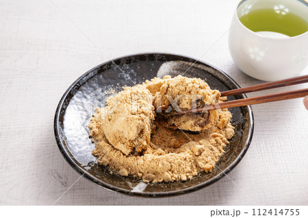 おはぎ きな粉 おはぎ きな粉 112414755