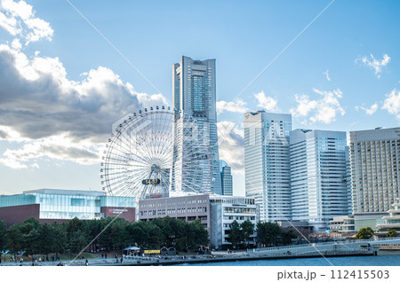 みなとみらいの都市風景 みなとみらいの都市風景 112415503