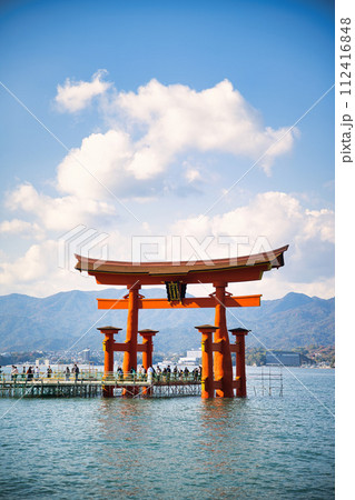 広島県宮島　厳島神社 112416848