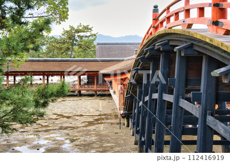 広島県宮島　厳島神社 112416919