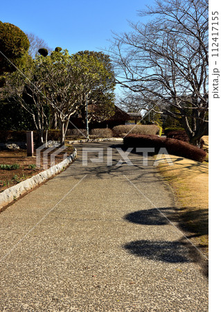 大串貝塚公園内の復元された縄文時代の住居 大串貝塚公園内の復元された縄文時代の住居 112417155