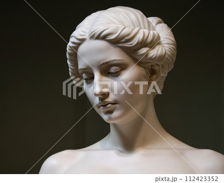 Sculpture of the Greek goddess. 112423352