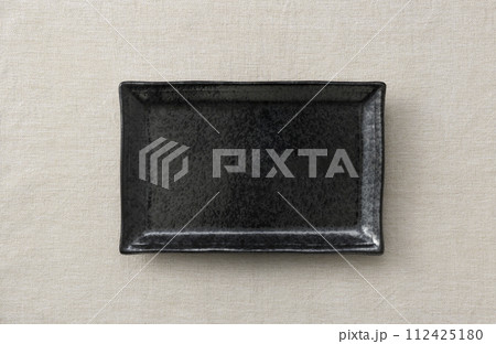 四角い和皿 112425180