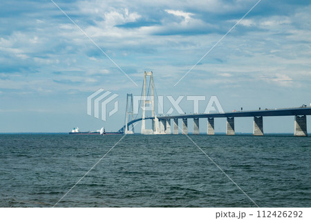 The great belt bridge, Storebelt in Denmark, connecting Zealand with Funen. 112426292