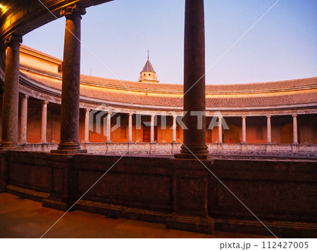 スペイン・グラナダの夏 112427005