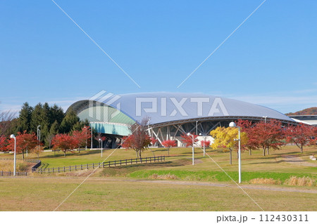 青空に映える運動公園（新青森県総合運動公園　青森県 青森市） 112430311