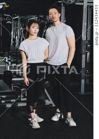 スポーツ ポートレート 男女ペア スポーツ ポートレート 男女ペア 112434433