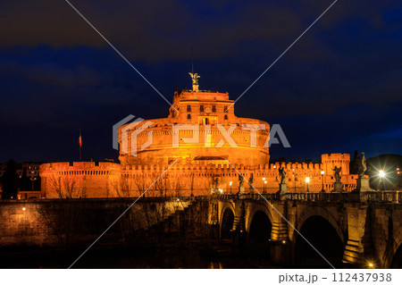 Night view of Mausoleum of Hadrian, known as Castel Sant Angelo (Castle of the Holy Angel) in Rome, Italy 112437938