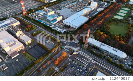 工業地帯のドローン空撮 112440037