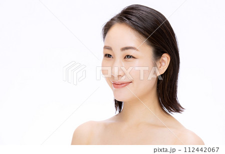 若い女性の美容イメージ 若い女性の美容イメージ 112442067