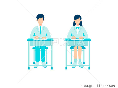 教室の机に向かう高校生の男女 112444809