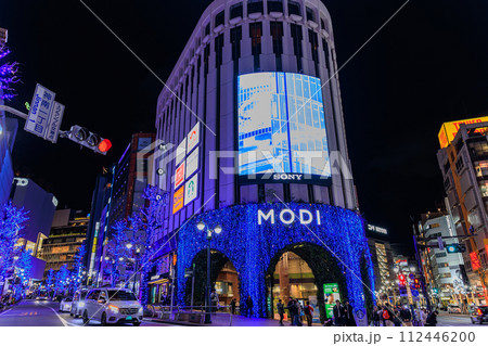 東京　渋谷区の都市風景　渋谷モディの夜景 112446200
