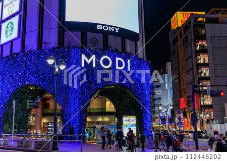 東京 渋谷区の都市風景 渋谷モディの夜景 東京 渋谷区の都市風景 渋谷モディの夜景 112446202