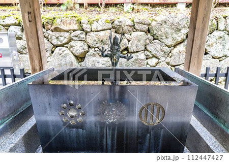 早春の瑞鳳殿　手水舎　宮城県仙台市 112447427