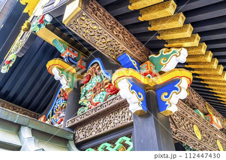 早春の瑞鳳殿　涅槃門　宮城県仙台市 112447430