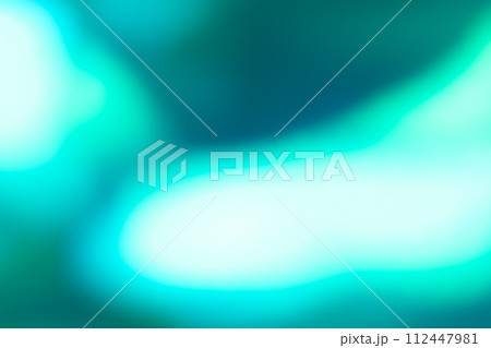グリーン系動きのあるイメージ　背景素材 112447981