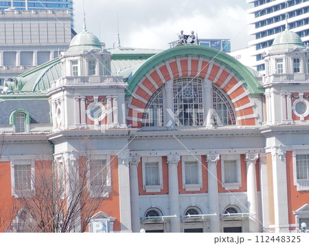 レトロな建物 112448325