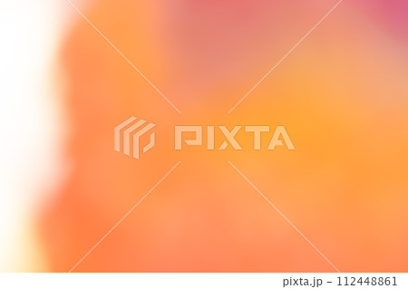 オレンジカラー系動きのあるイメージ　背景素材 112448861