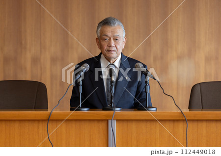 政治家　政治倫理審査会　会見 112449018