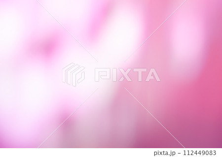 ピンクカラー系動きのあるイメージ　背景素材 112449083