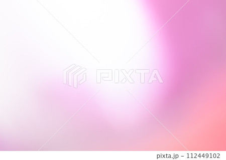 ピンクカラー系動きのあるイメージ　背景素材 112449102