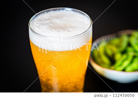 【晩酌】ビールと枝豆【おつまみ】 112450050