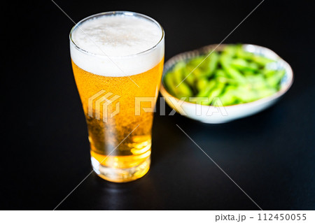 【晩酌】ビールと枝豆【おつまみ】 112450055