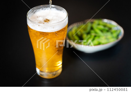 【晩酌】ビールと枝豆【おつまみ】 112450081