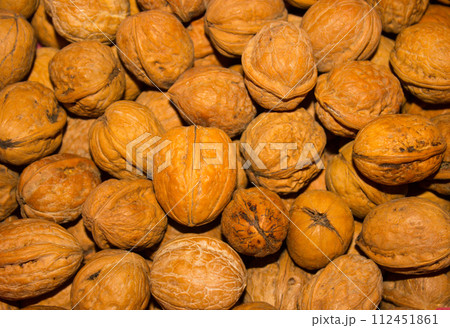 Walnuts with selective focus 112451861